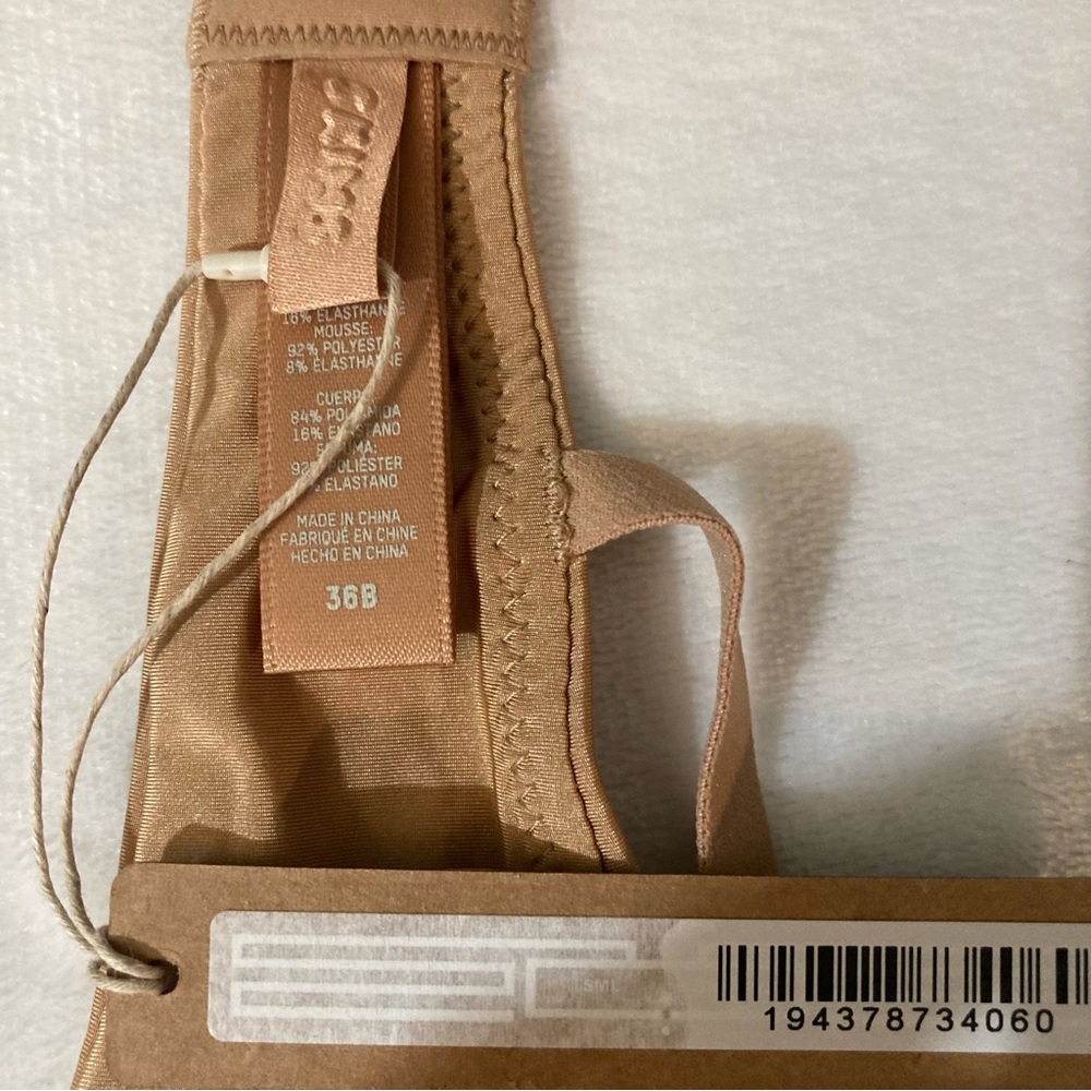 SKIMS Wireless Bra 36B NWT - Picture 5 of 5
